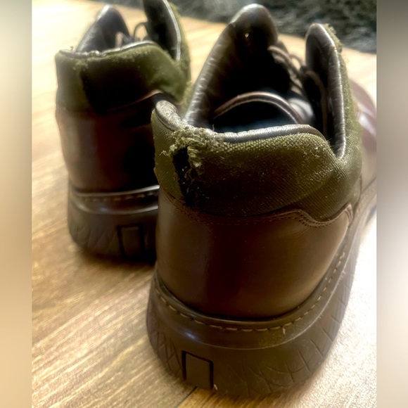 Men’s Kenneth Cole - Picture 3 of 5